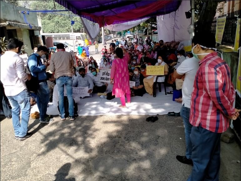 दिल्ली के अस्पतालों में नर्सिंग स्टाफ़ की हड़ताल हुई ख़त्म